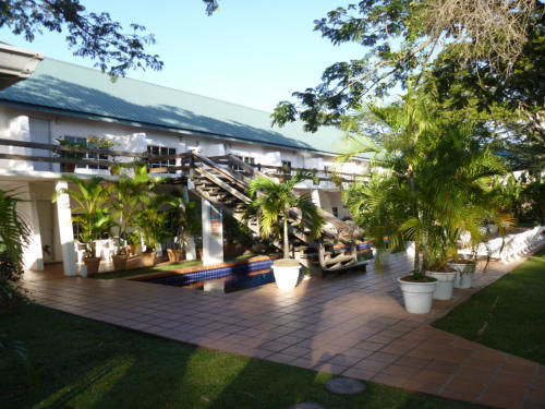 Summerland Suites Bon Accord Village Exterior photo